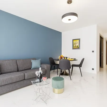 Apartment Gray D'albion 3i7 Yourhosthelper